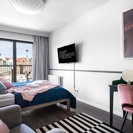 Waterlane W Oknami Na Rzeke - Marina View - Comfy Apartments กดัญสก์ ภายนอก รูปภาพ