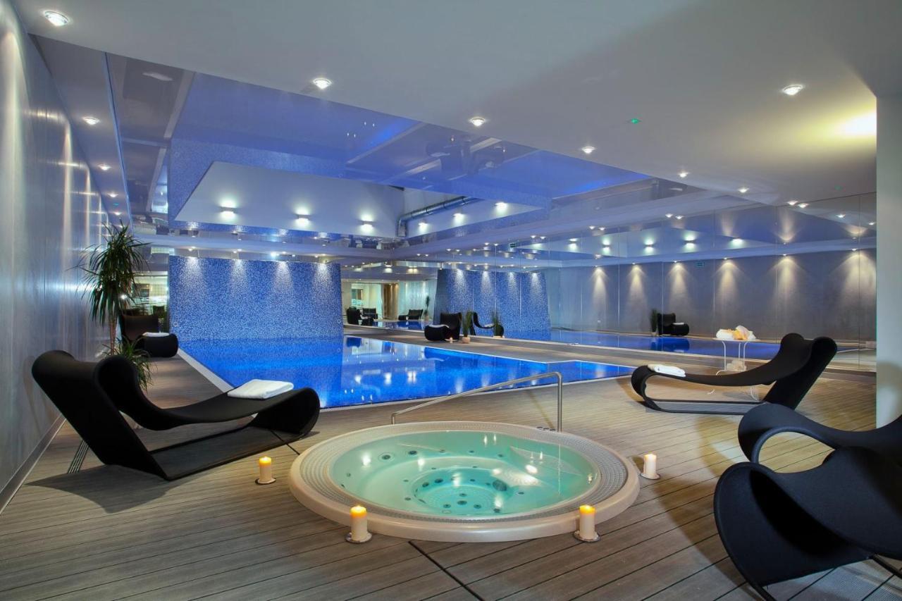 Waterlane W Oknami Na Rzeke - Marina View - Comfy Apartments กดัญสก์ ภายนอก รูปภาพ