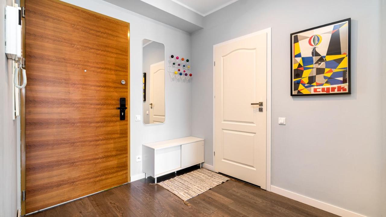 Waterlane W Oknami Na Rzeke - Marina View - Comfy Apartments กดัญสก์ ภายนอก รูปภาพ